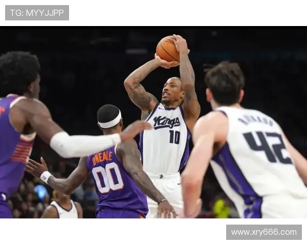 布克复出助太阳四杀国王 威少格林合力难阻落败 布克复出助太阳四杀国王 威少格林合力难阻落败