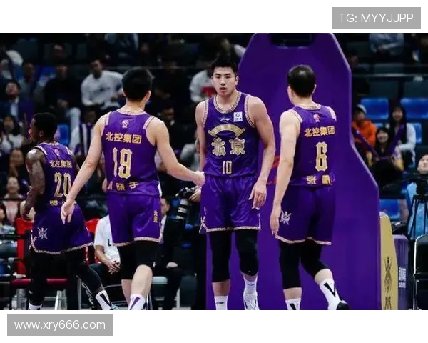 广东险胜深圳 萨林杰领衔三人得分上双